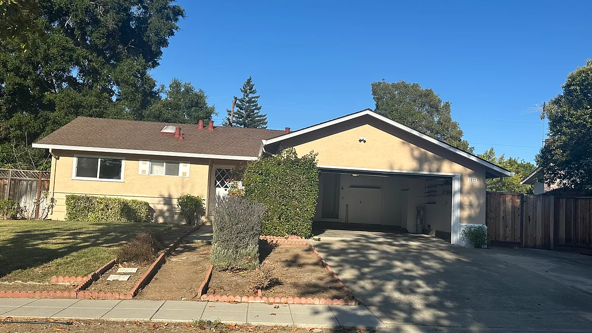 Building Photo - 1532 Jasper Dr