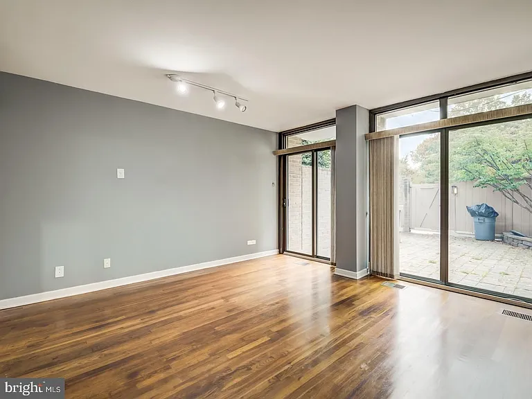 1265 Delaware Ave SW #52 — Photo 14