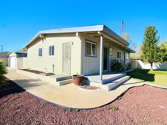 3rd image of 45437 Fig Ave
