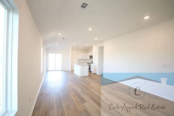 5708 Boone St — Photo 8