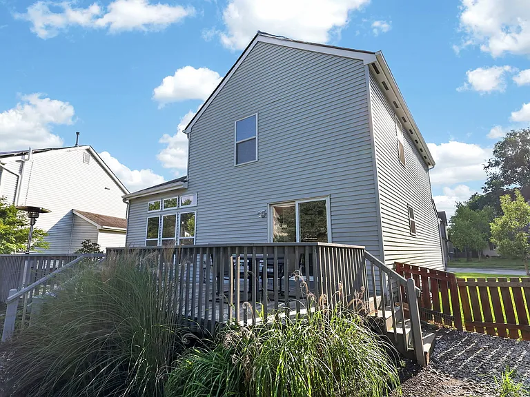 9166 Windy Creek Dr — Photo 35