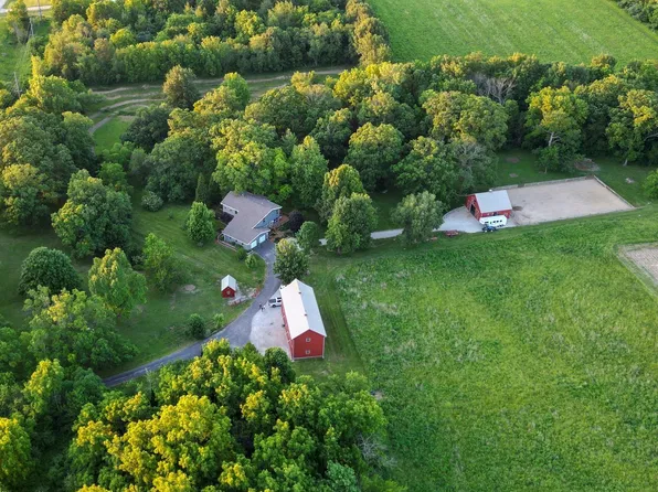 2796 Us Highway 51, Clinton, IL 61727