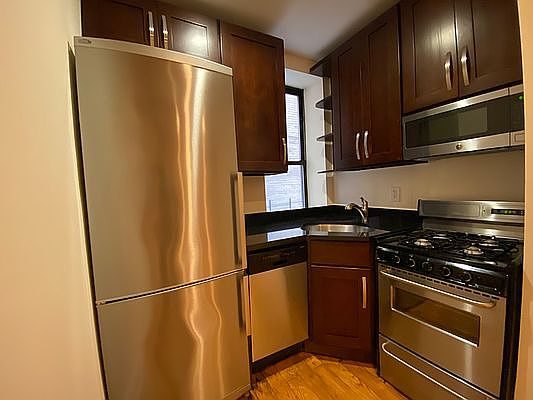 3rd image of 1115 Union St APT 1D