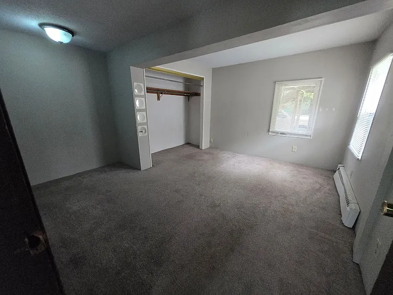 815 9th Ave SE #1 — Photo 7