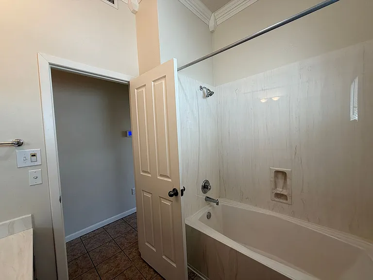 10540 Calle Merida NW — Photo 14