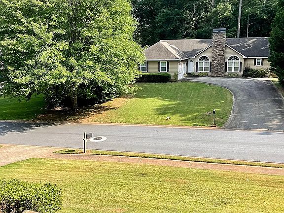 2nd image of 1071 Whistle Dr