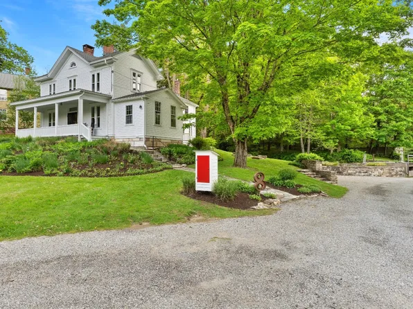 8 Yale Hill Rd, Stockbridge, MA 01262