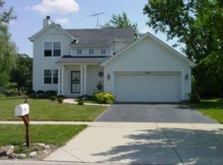 7045 Nathan Ln, Carpentersville, IL 60110