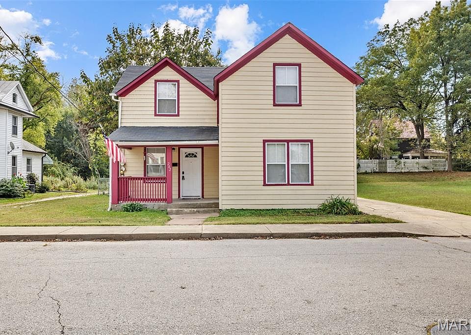 1st image of 242 La Haye St