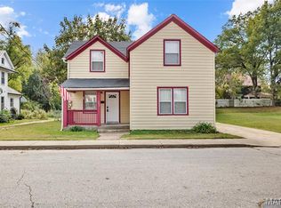 242 La Haye St, Ste Genevieve, MO 63670