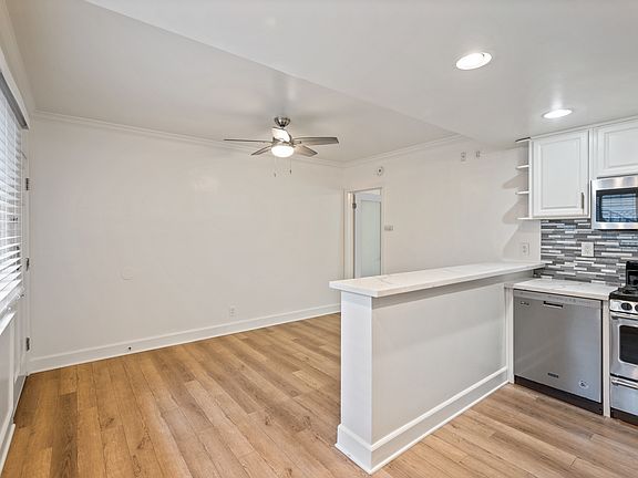 5th image of 59 10th St #105