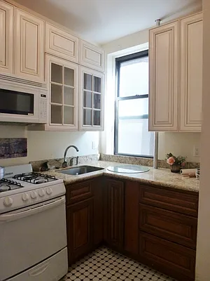 Rented by Citi Habitats | media 11