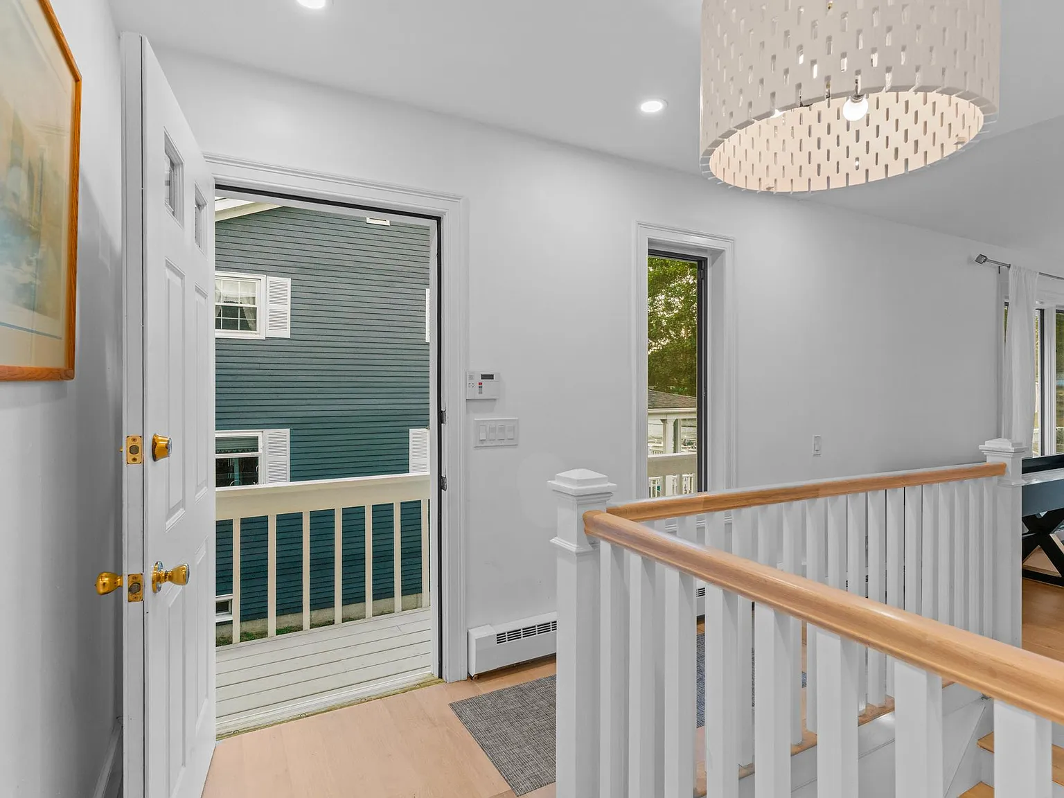 3 bed, 2100 sqft, $4,000 — Photo 4