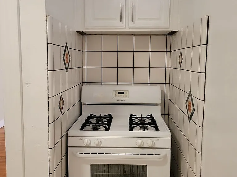 2329 C St — Photo 1