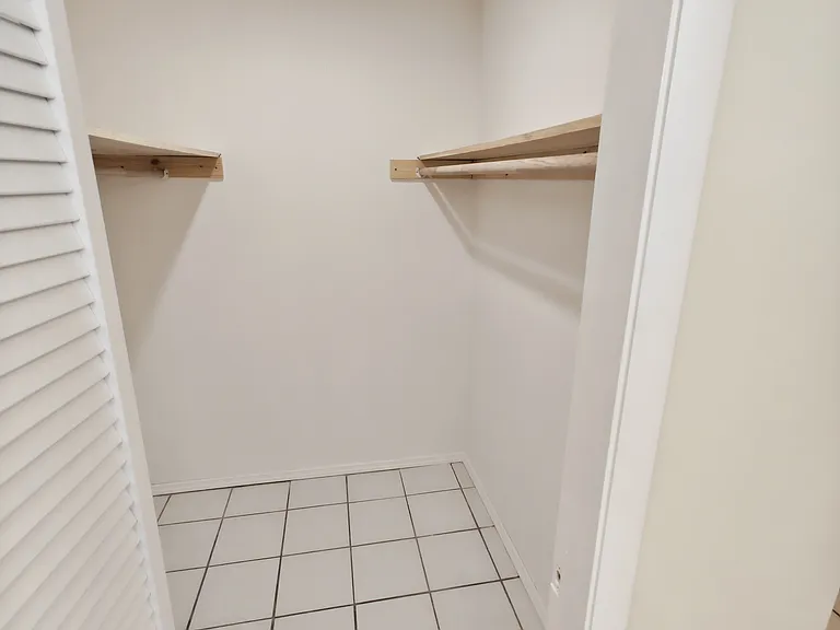 1st floor walk-in closet
