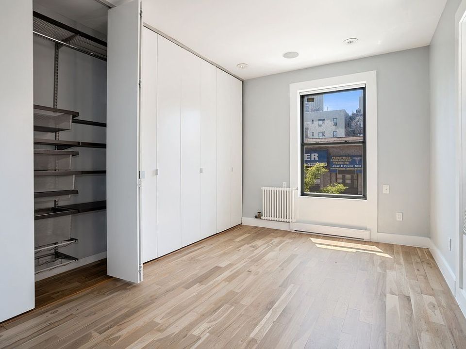 1st image of 160 Wadsworth Ave APT 310
