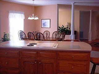 5th image of 160 Carol Ln