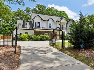 2721 Old Concord Rd SE, Smyrna, GA 30082