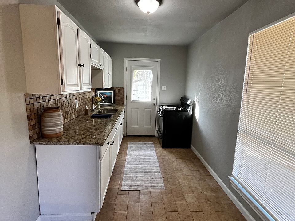 1st image of 6138 Deep Valley Dr
