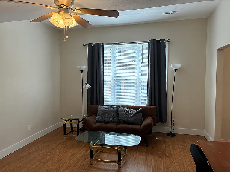 429 E Madison St #A — Photo 6