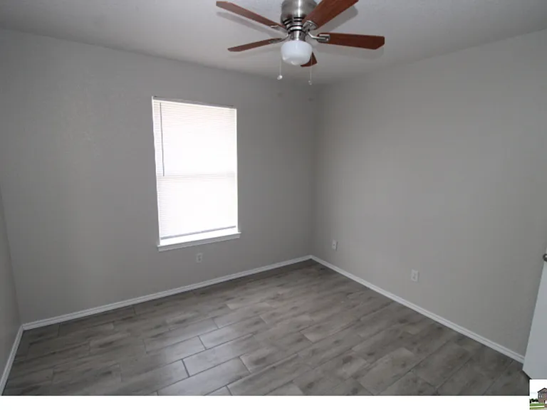 2704 Edgefield St #A — Photo 8