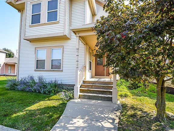2nd image of 30 Shannon St