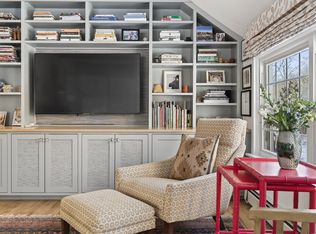 18 Woodcrest Road, Cape Elizabeth, ME 04107