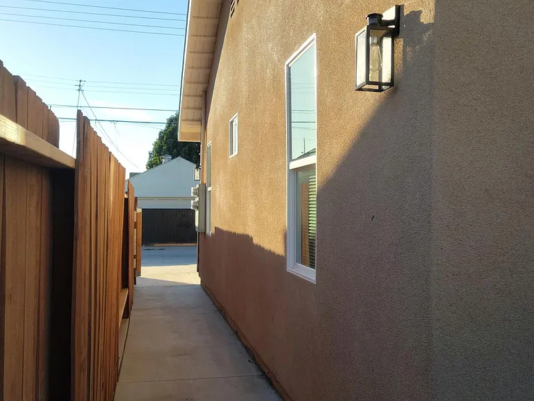 14711 S Norwalk Blvd — Photo 15