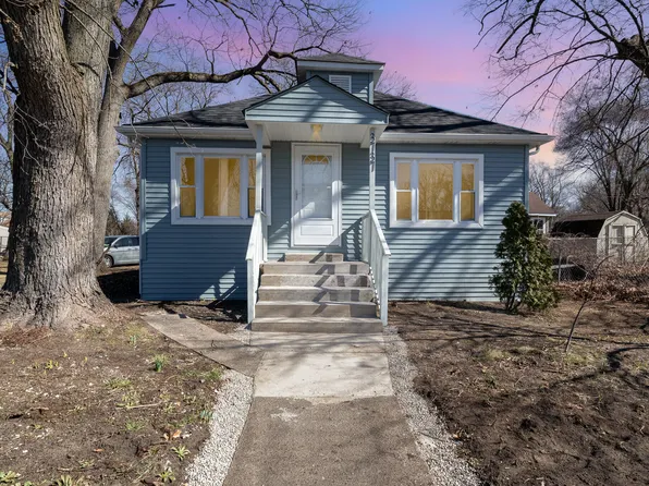 3737 Barnes St, Hobart, IN 46342