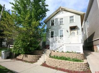 2186 S Robinson Ave, Milwaukee, WI 53207