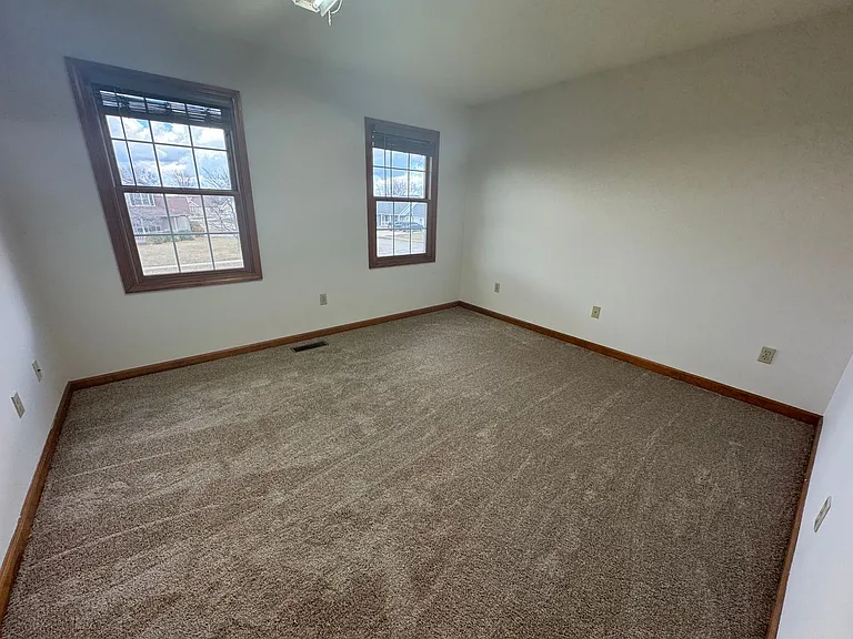 2047 Parkside Dr — Photo 17