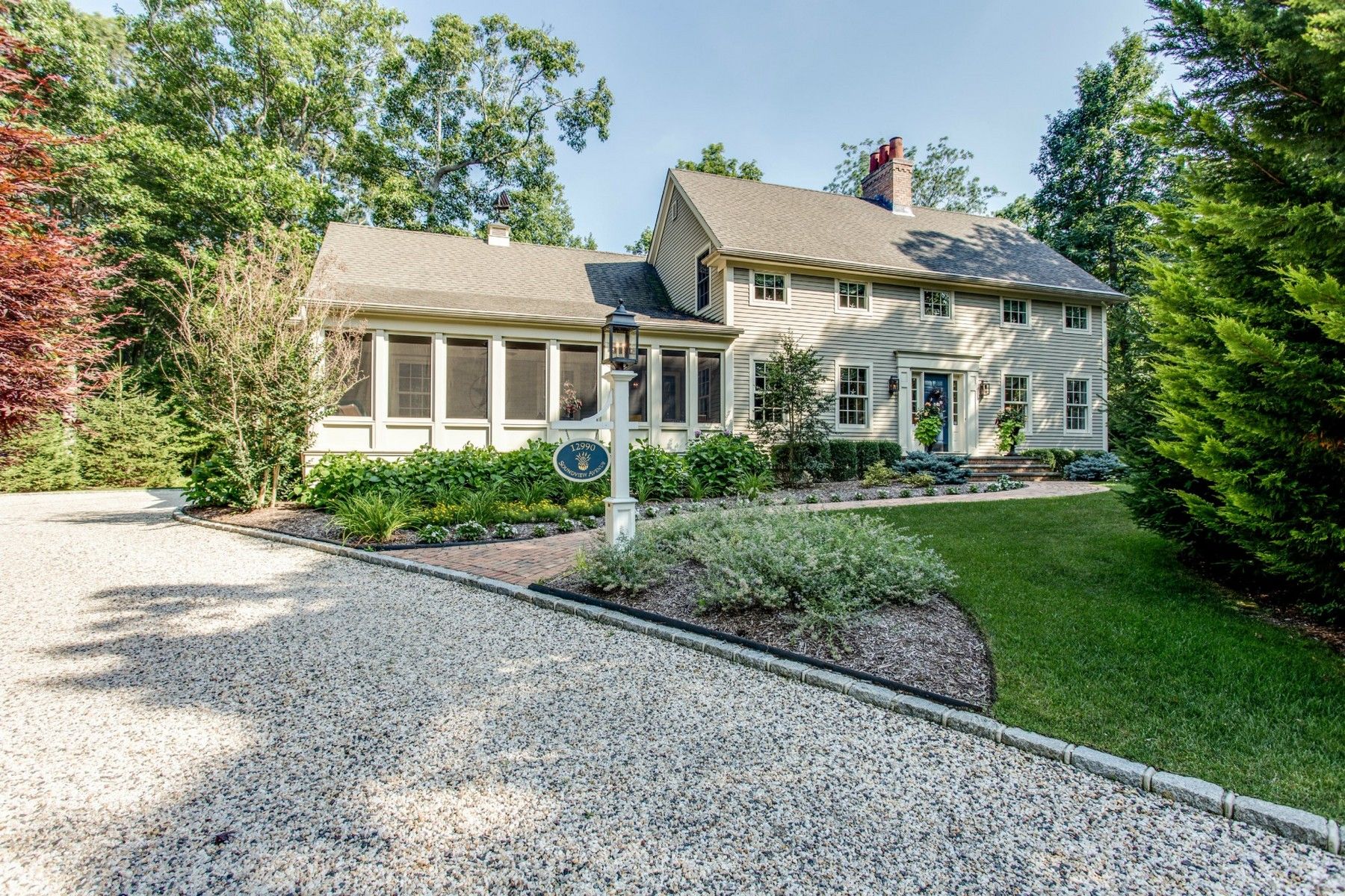 12990 Soundview Ave, Southold, NY 11971 Out East