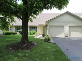 11 Gatewood Dr, Waterville, OH 43566