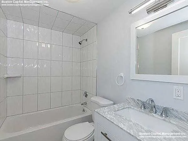 Rockview St — Photo 11