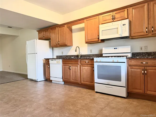 105 N Montgomery St, Walden, NY