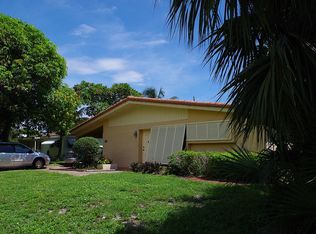 2098 NE 4th Ave, Boca Raton, FL 33431