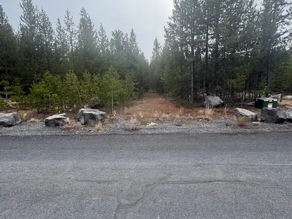 Royce Mountain Way, Crescent Lake, OR 97733