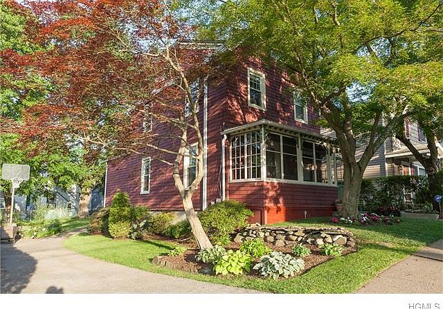 1st image of 21 Ogden Pl W