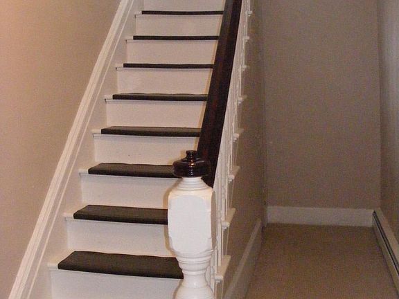 steps from front door to apartment