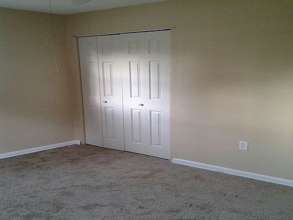 4th image of 4485 Coleridge Ave