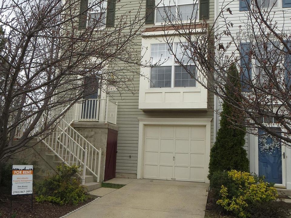 1st image of 2451 Fox Stream Ln