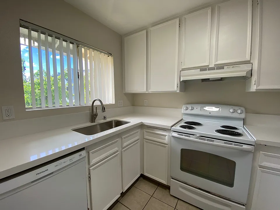 8850 Olive Ln #26