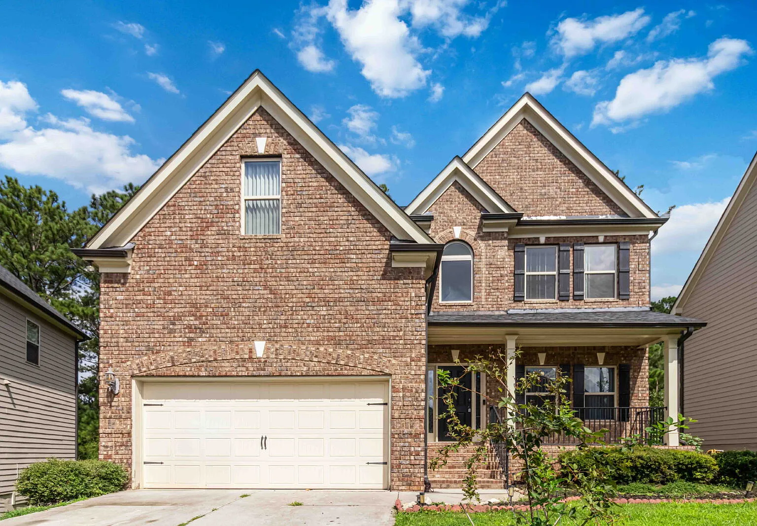 4 bed, 2.5 bath, 2795 sqft, $2,650 — Photo 1