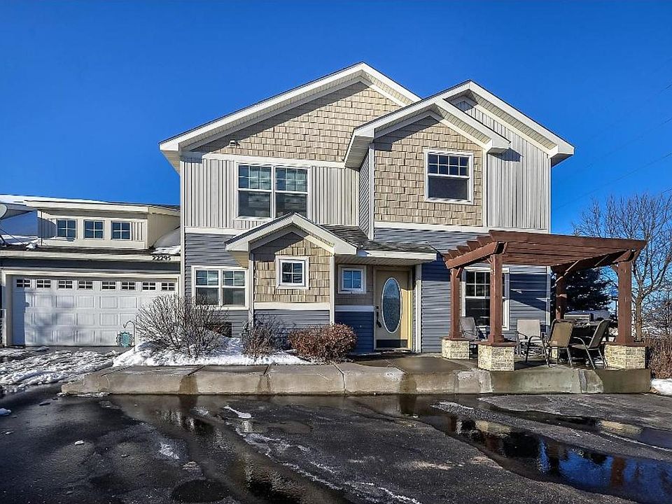 1st image of 22295 Cameo Ct