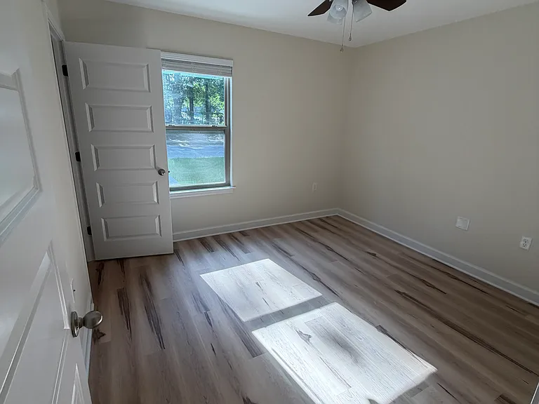 5933 Byrom St #1 — Photo 10