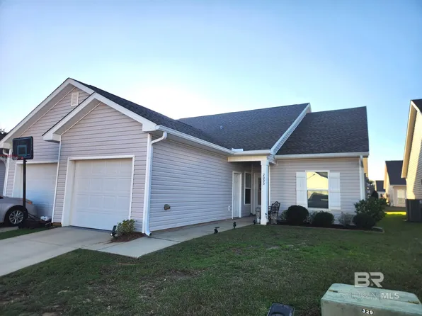 2651 S Juniper St #2000, Foley, AL 36535