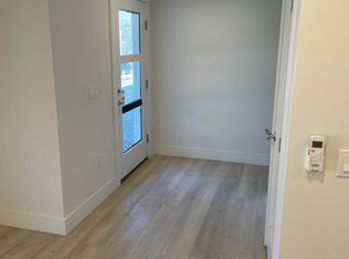 24 Saint Anthonys Ln #1, Gloucester, MA 01930