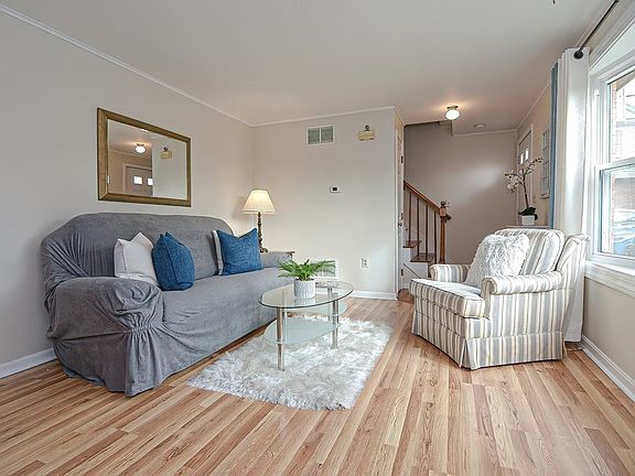 3rd image of 23 Potter Ave Unit 1