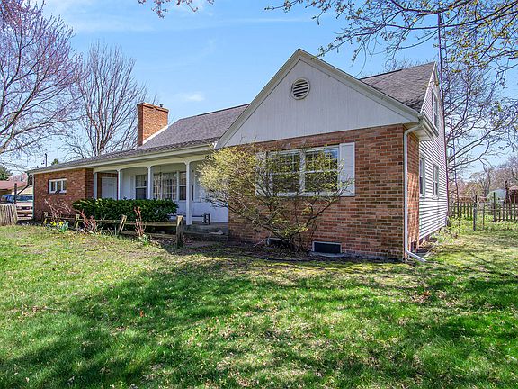 2nd image of 1565 Bayview Dr