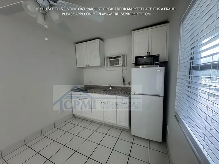 8 SE 19th Ave Pompano Beach, FL 33060 — Photo 8